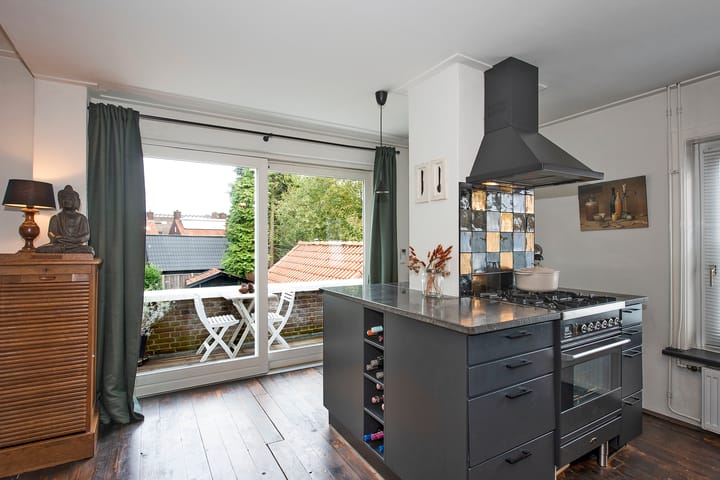 Foto 16 van Gronausestraat 143