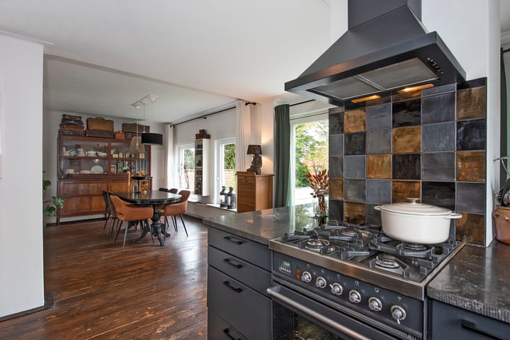 Foto 19 van Gronausestraat 143