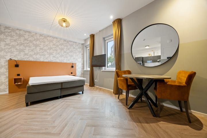 Photo 4 of Patersstraat 1-9