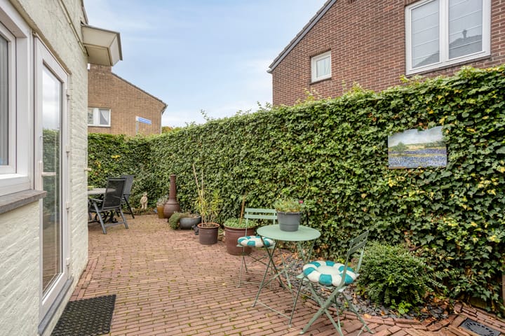 Foto 42 van Bieslanderweg 15