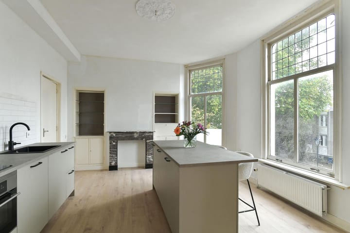 Photo 18 of Parkstraat 6-1