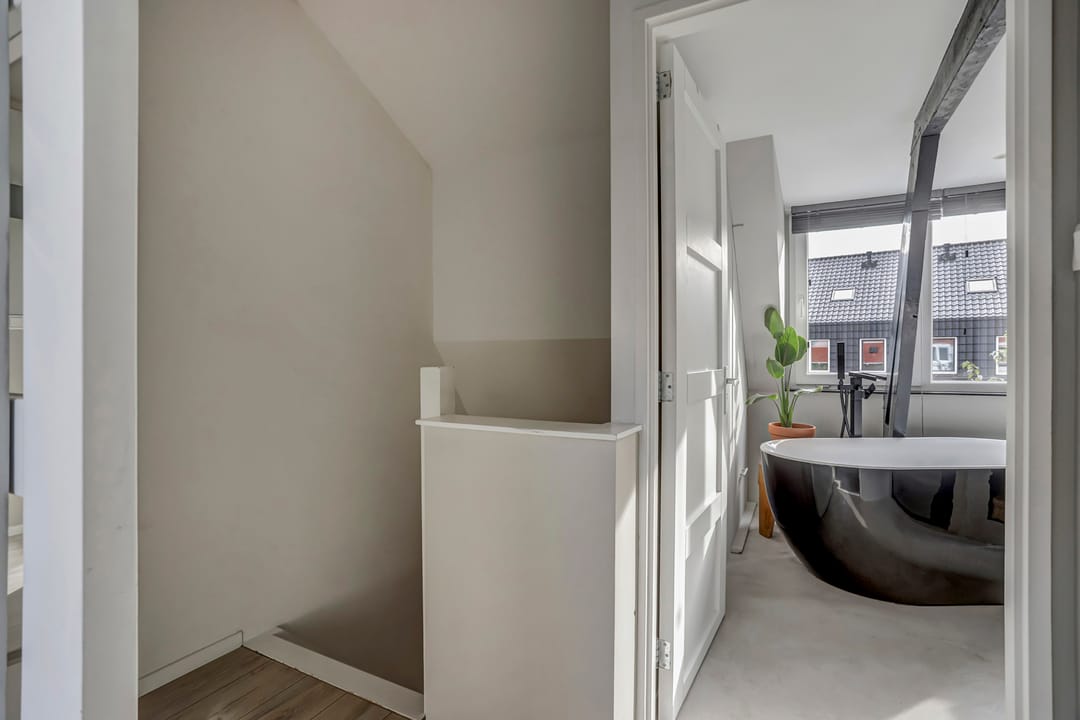 Photo 16 of Benedenstraat 13