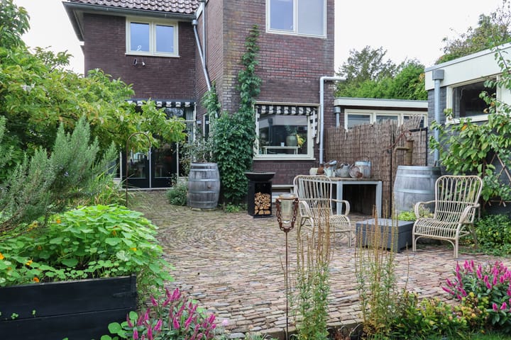 Photo 84 of Mr. P.J. Troelstraweg 124