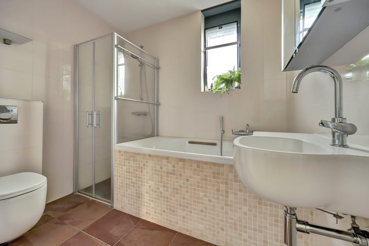 Photo 20 of John Denverlaan 19