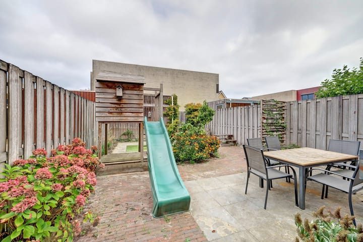 Photo 27 of John Denverlaan 19