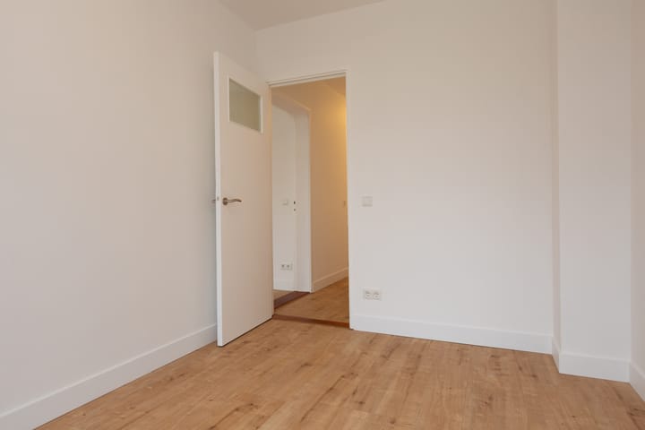 Photo 25 of Gevers Deynootweg 113-A