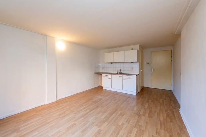 Photo 8 of Zuid-Oosterstraat 45-11