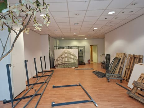 View photos