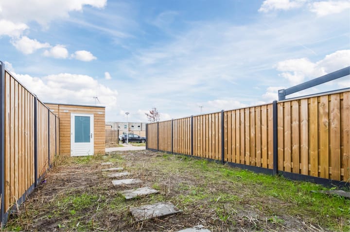 Foto 32 van Willem Albert Wagenaarpad 140