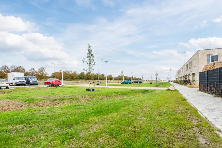 Foto 35 van Willem Albert Wagenaarpad 140