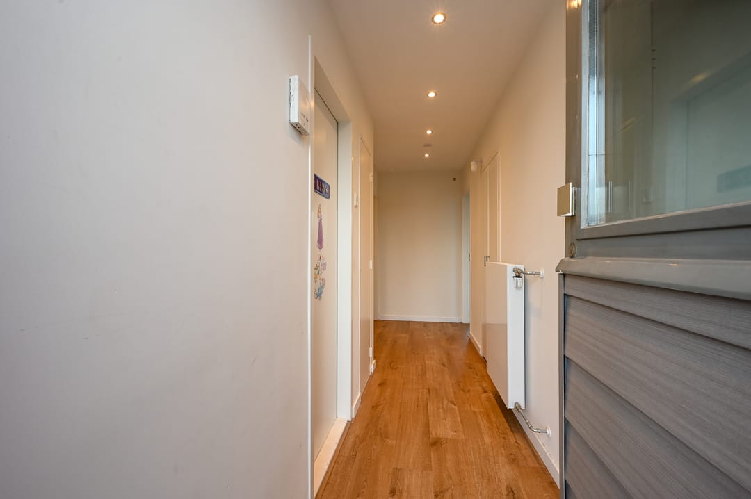 Photo 13 of Damstraat 42