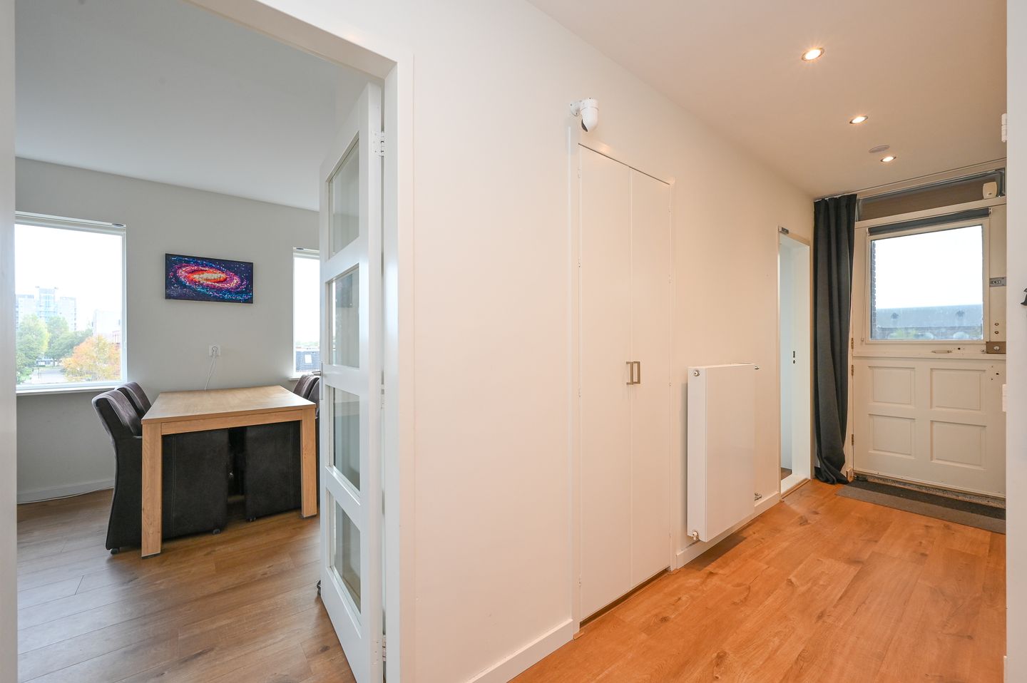 Photo 14 of Damstraat 42