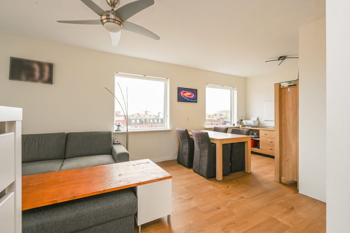 Foto 23 van Damstraat 42