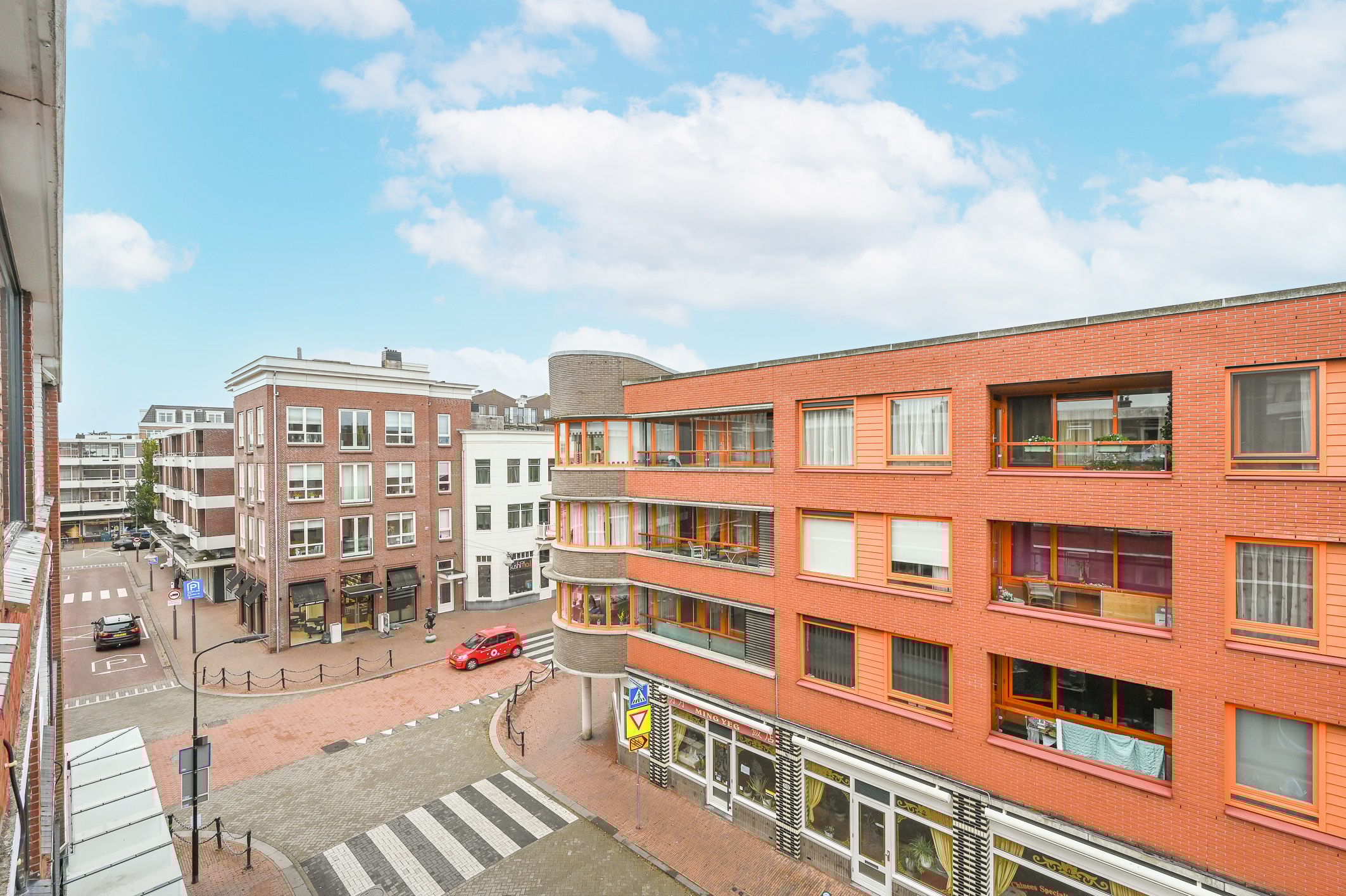 Photo 27 of Damstraat 42