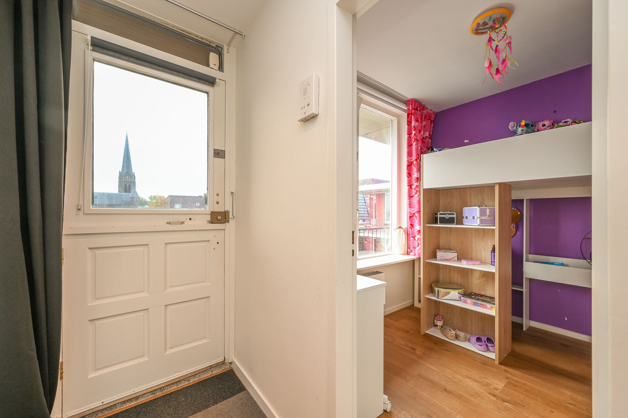 Photo 33 of Damstraat 42