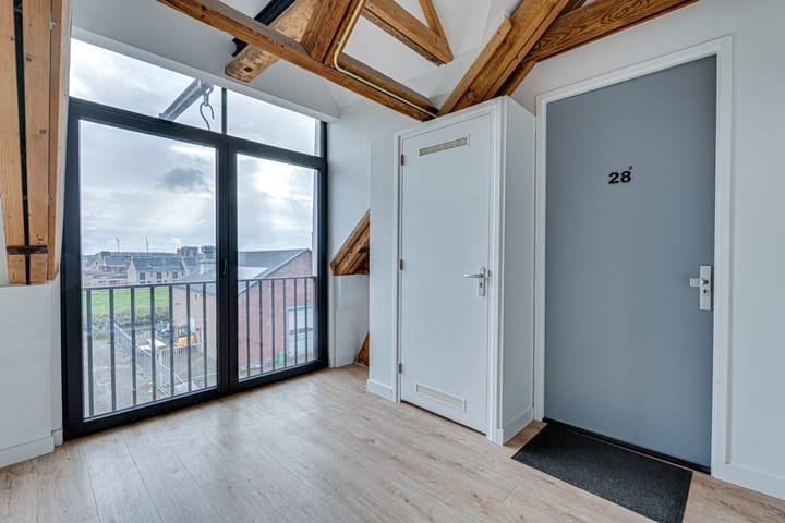 Foto 9 van Huizersdijk 28-D