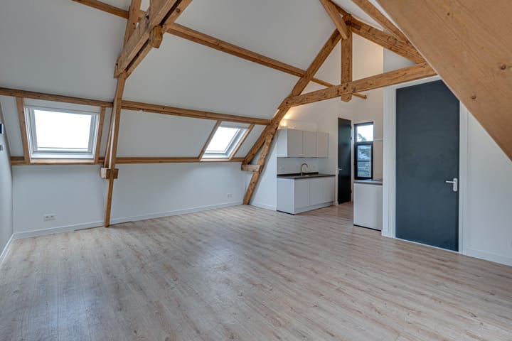 Foto 32 van Huizersdijk 28-D