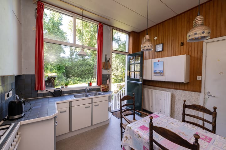 Photo 17 of Jhr Strick van Linschotenlaan 3