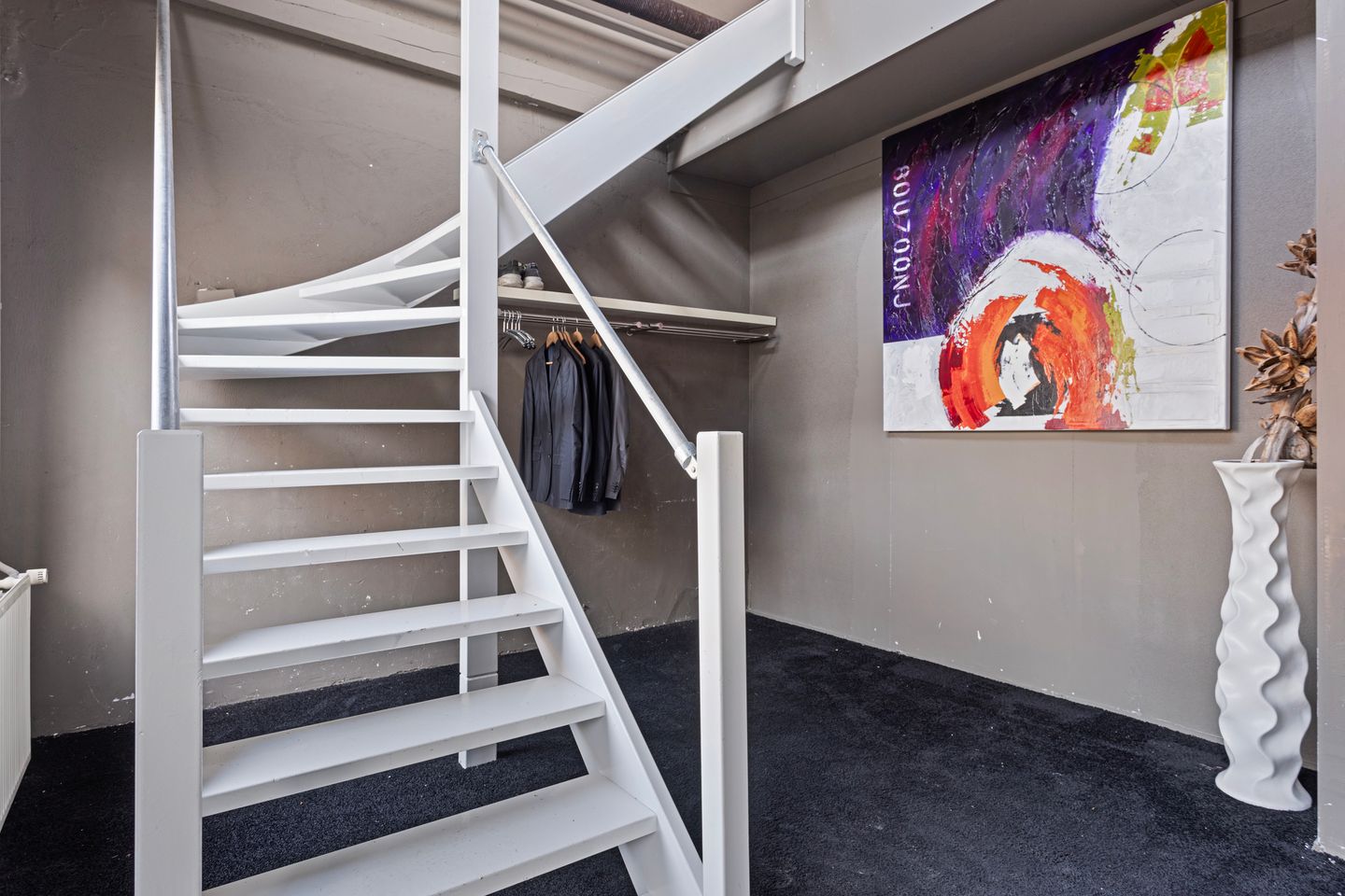 View photo 2 of Grotestraat 138-a