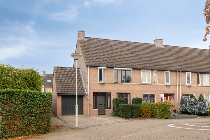 Photo 6 of Cloete 10