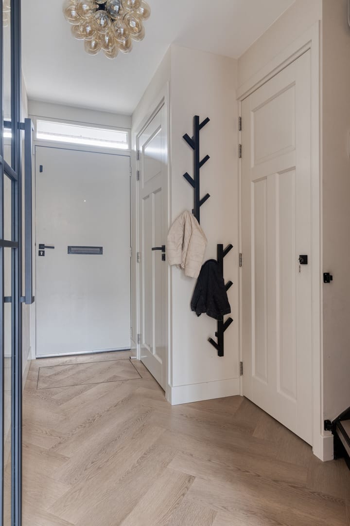 Photo 7 of Cloete 10