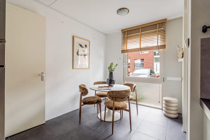 Photo 10 of Heemstedelaan 12