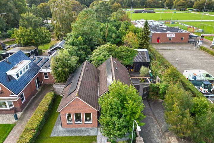 Foto 44 van Raiffeisenstraat 25