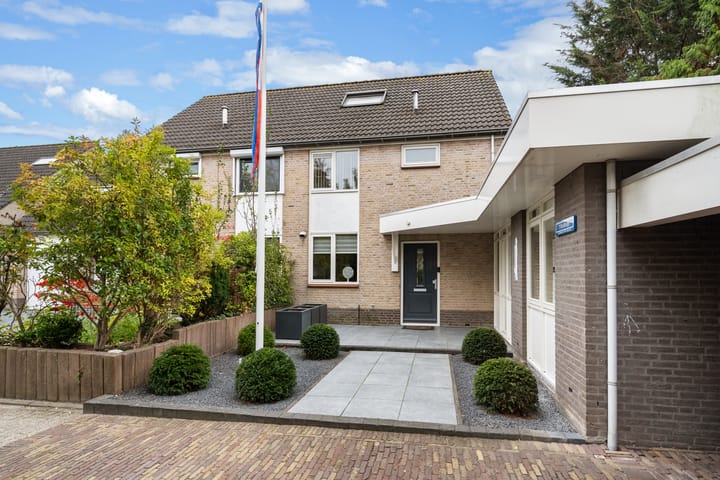 Photo 2 of Asterstraat 14