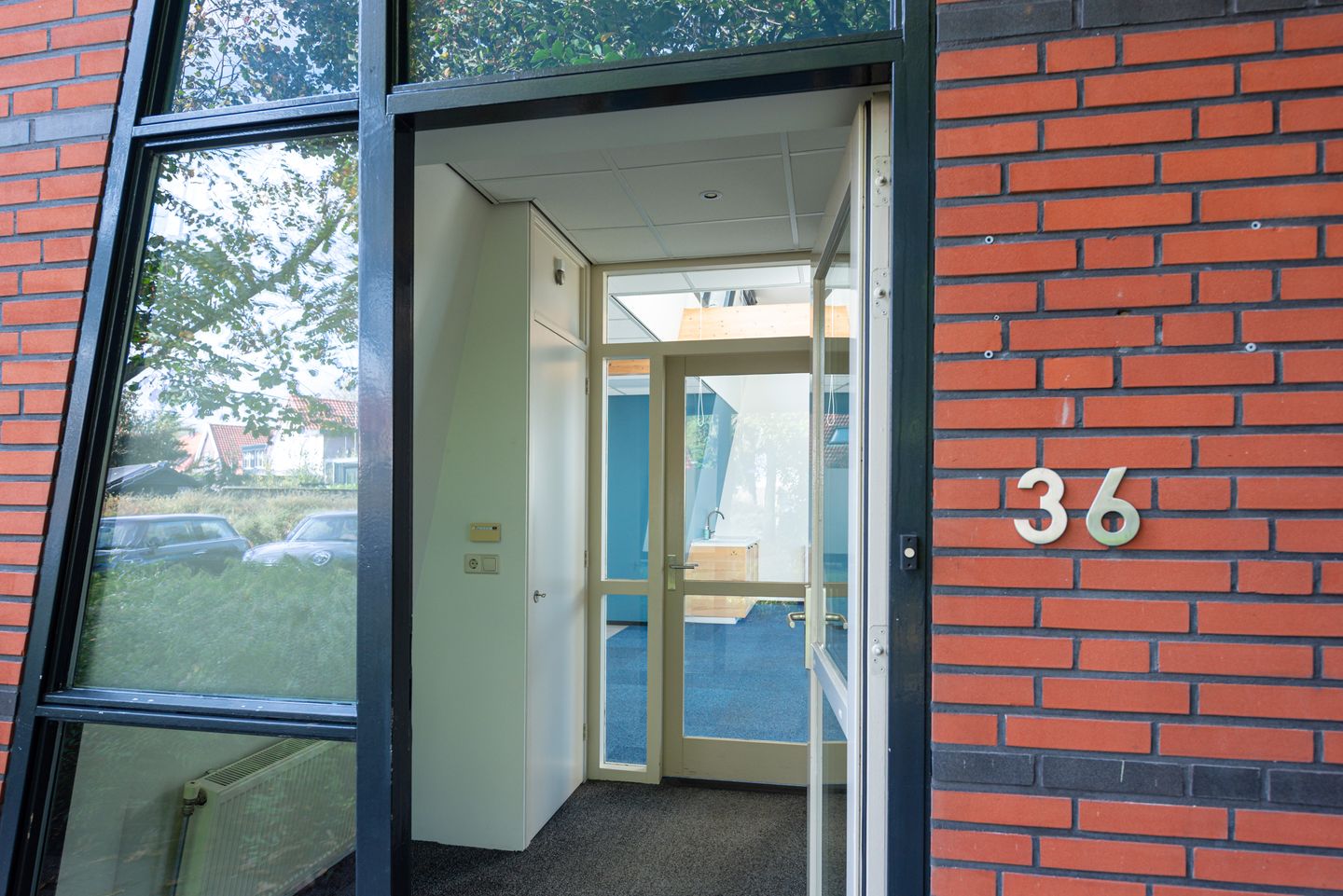 Bekijk foto 3 van Bergeonstraat 36