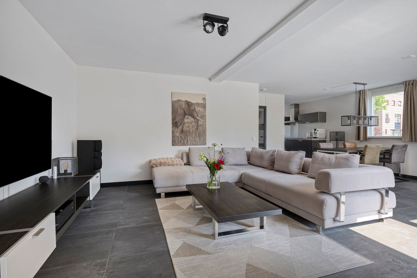 Foto 10 van Roodkapje 25