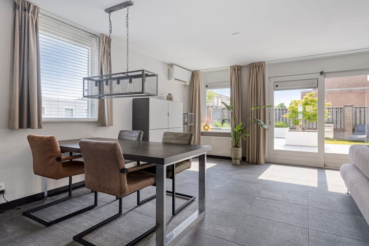 Foto 11 van Roodkapje 25