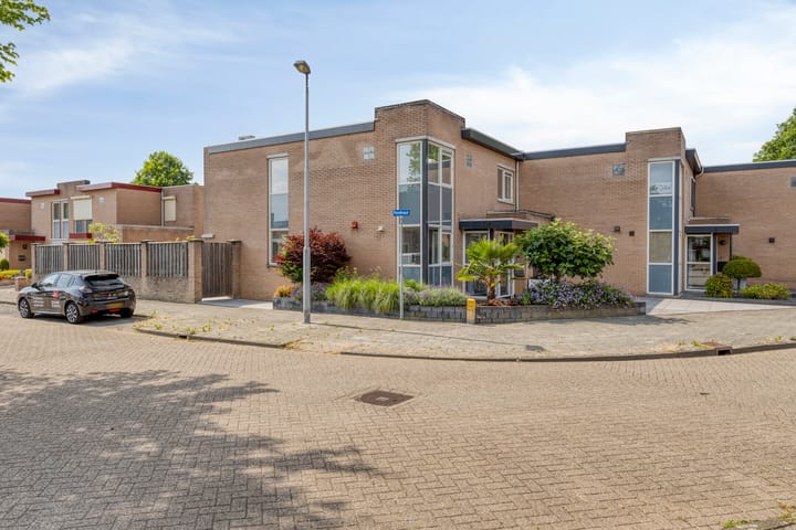 Roodkapje 25 main image