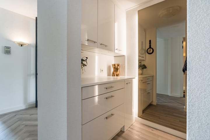 Photo 7 of van Limburg Stirumstraat 4