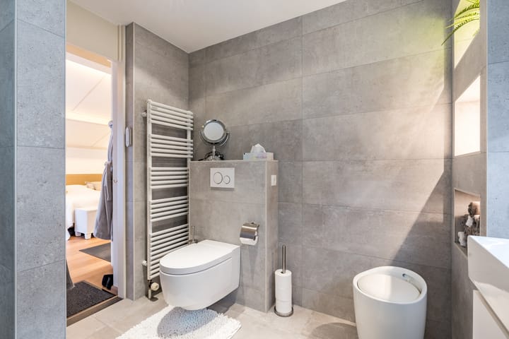 Photo 19 of van Limburg Stirumstraat 4