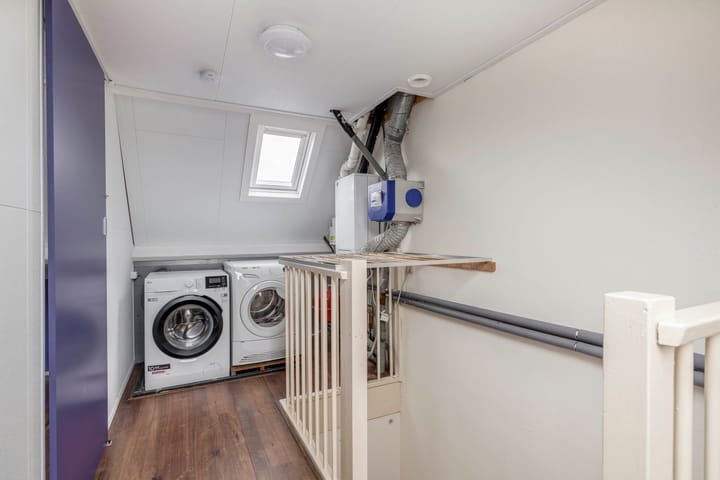 Photo 32 of Amazonestraat 15