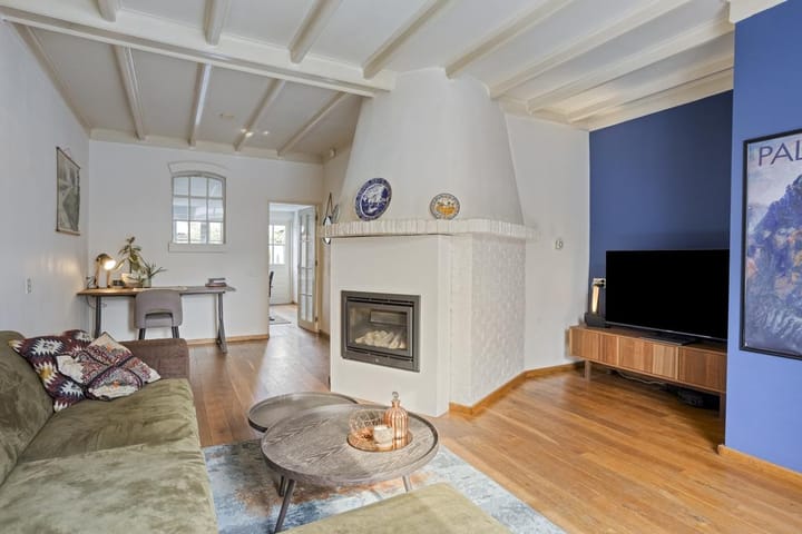 Photo 2 of Teugenaarsstraat 56