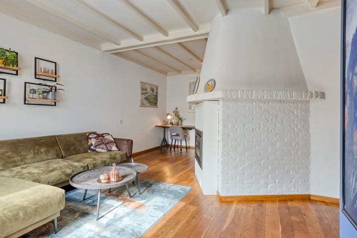 Photo 9 of Teugenaarsstraat 56