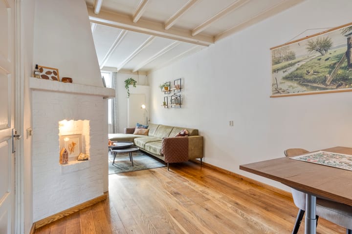 Photo 14 of Teugenaarsstraat 56