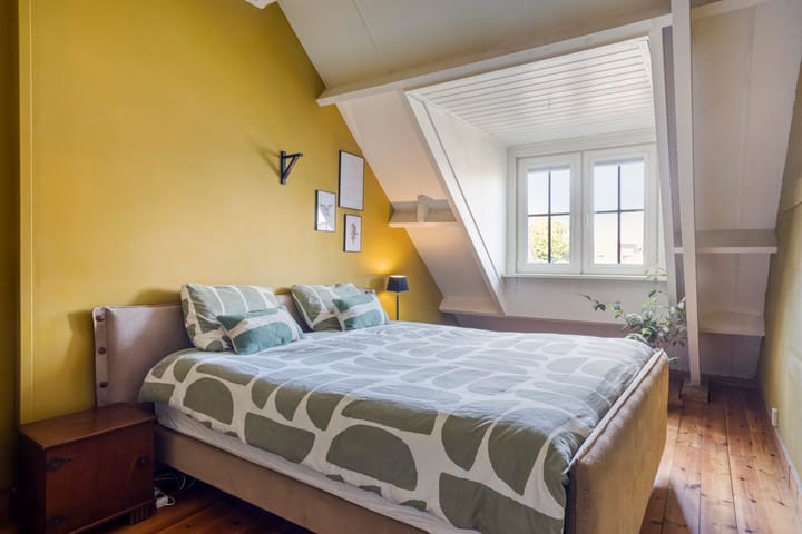 Photo 23 of Teugenaarsstraat 56