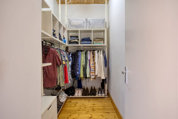 Photo 29 of Teugenaarsstraat 56