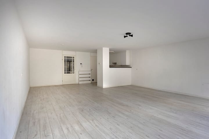 Photo 2 of Schoolstraat 51