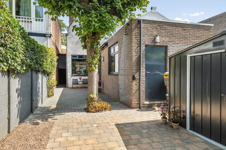 Foto 32 van Dijklaan 23