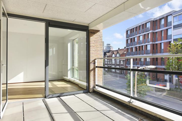 Photo 9 of Piusplein 28-02