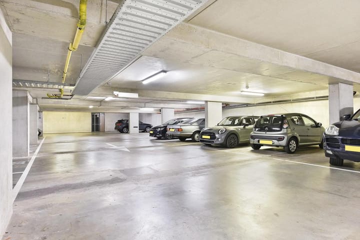 Photo 11 of Piusplein 28-02