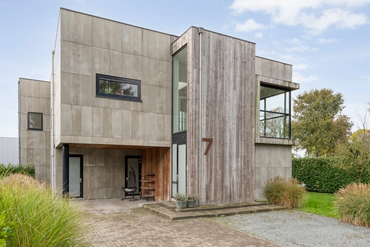 Ampère 7, Meppel