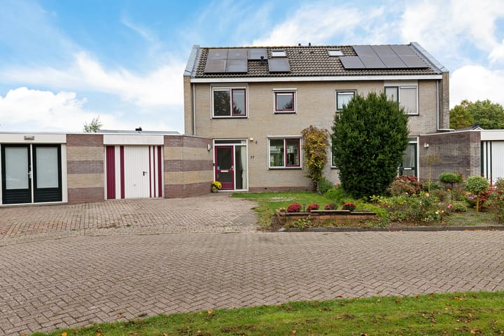 Photo 6 of Kompas 17