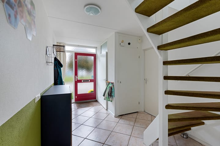 Photo 9 of Kompas 17