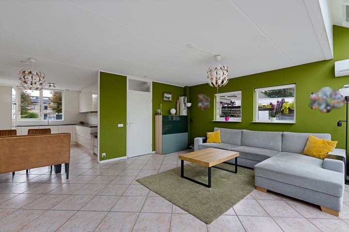 Photo 12 of Kompas 17