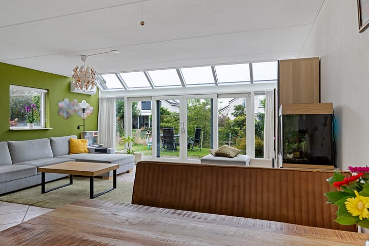 Photo 19 of Kompas 17