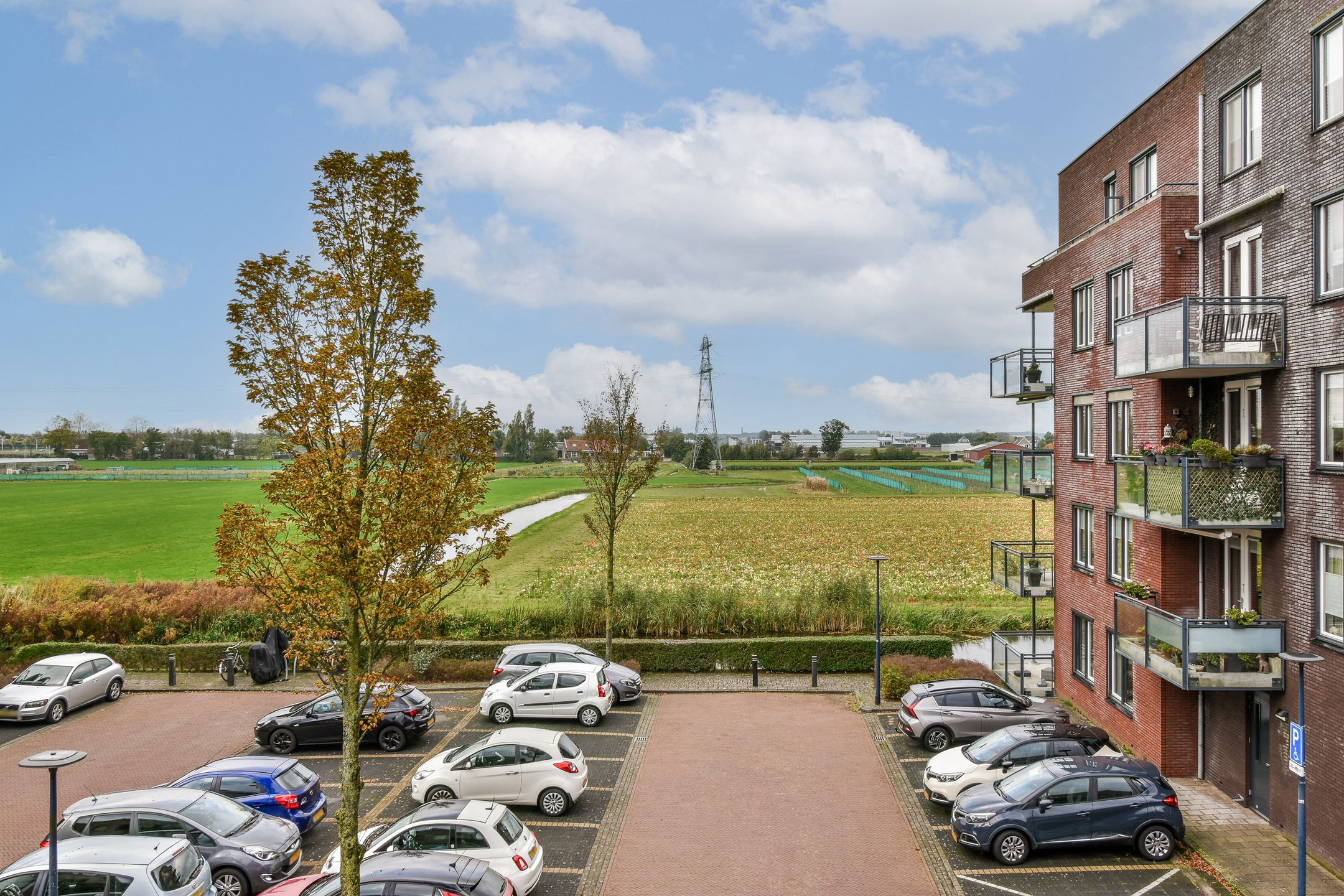 Foto 33 van Máximalaan 11